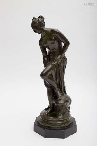 Christophe Gabriel Allegrain (1710-1795), according to Diana bathing Bronze sculpture with brown