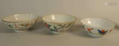 Trois coupelles en porcelaine. Chine, fin XIXe siè...;