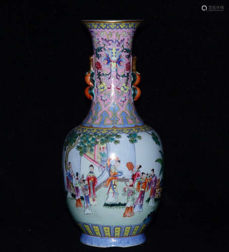 A FAMILLE ROSE WRAPPED LOTUS PATTERN EAR VASE