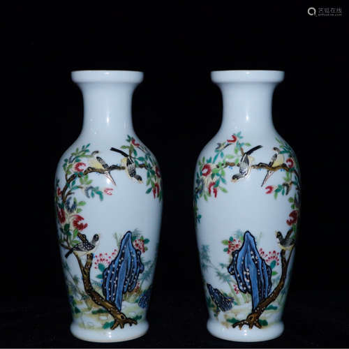 PAIR FAMILLE ROSE STORY PATTERN VASE