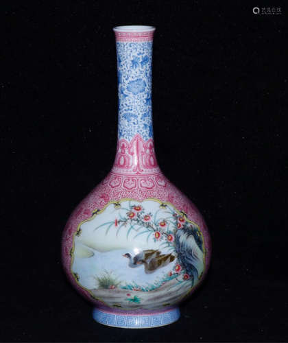 AN ENAMELED GLAZE MANDARIN DUCK PATTERN VASE