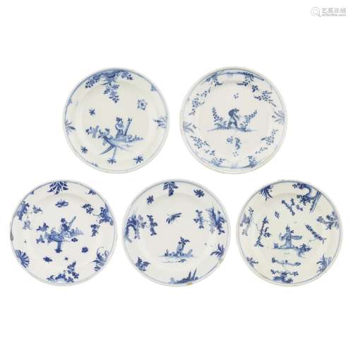 FIVE FRENCH BLUE AND WHITE FAIENCE PLATES18TH CENTURY of various sizes, decorated with borders of
