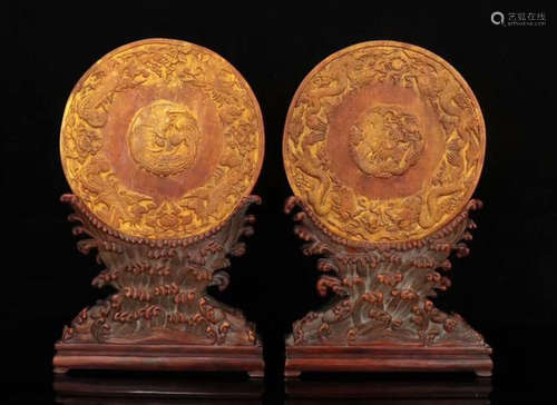 PAIR OLD CHENXIANG WOOD EMBOSSED PATTERN SCREEN