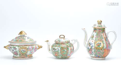 Two Canton Glaze Teapot and A Tureen,19-20th C.