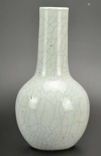 Chinese Ge-Tpye Vase,19th C.