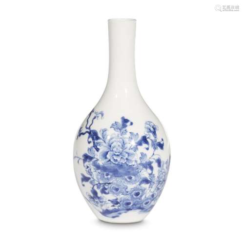 A small Chinese blue and white decorated bottle vase