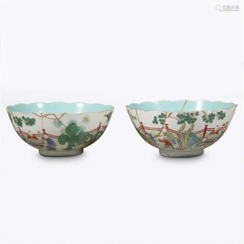 A matched pair of Chinese famille rose-decorated porcelain bowls