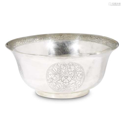 An elegant engraved Chinese silver bowl