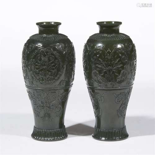 A pair of finely-carved spinach jade baluster vases