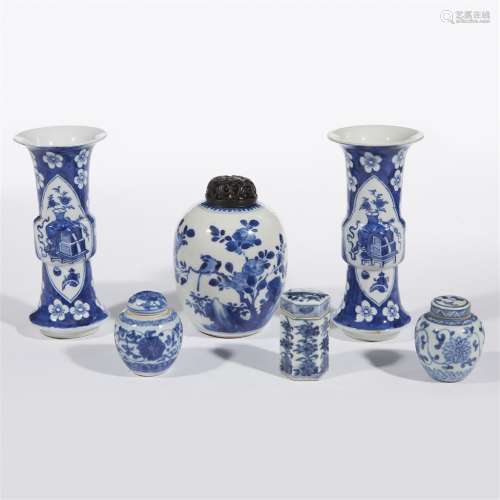 A group of six Chinese export blue and white porcelain cabinet wares
