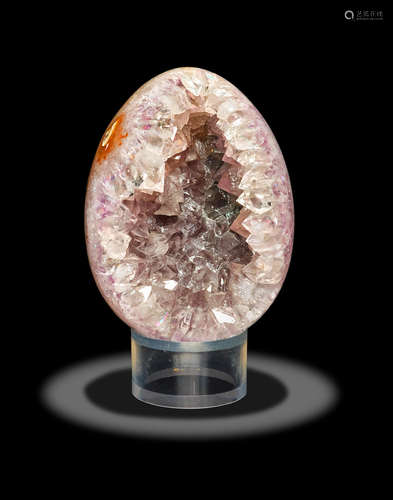 Amethyst Geode Egg by Dieter Jerusalem