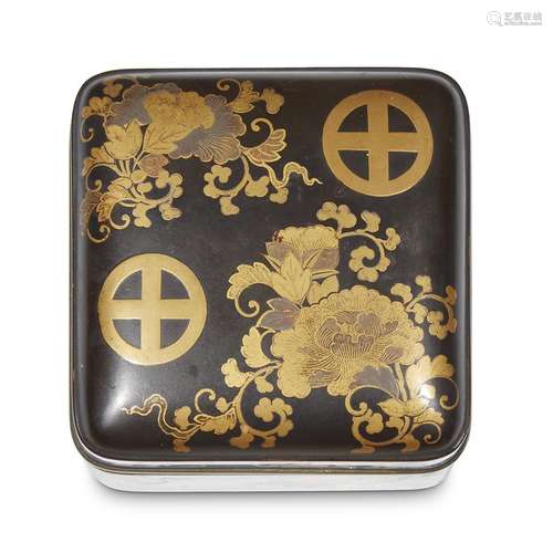 A Japanese lacquer small box and cover, with Satsuma mon