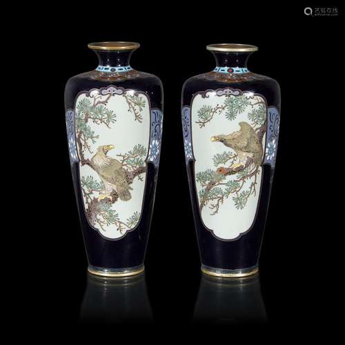 A pair of finely decorative small Japanese cloisonné 