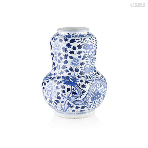 BLUE AND WHITE GOURD-FORM VASE