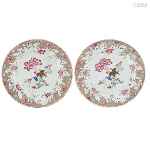 PAIR OF FAMILLE ROSE CHARGERS