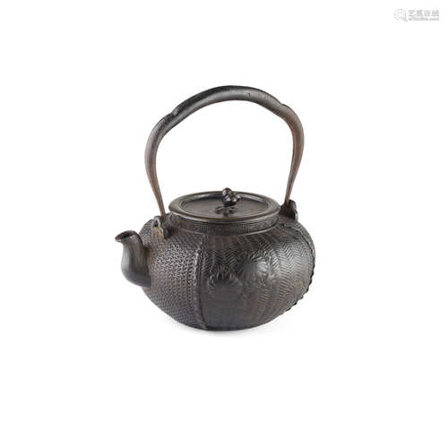 IRON TEA KETTLE, TETSUBIN