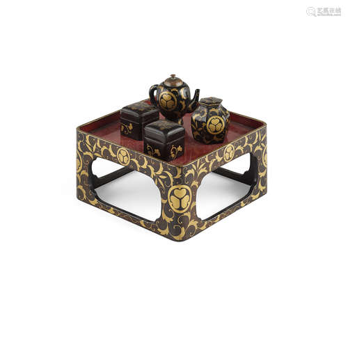 MINIATURE TEA SET FOR THE GIRL'S DAY FESTIVAL (HINA MATSURI)