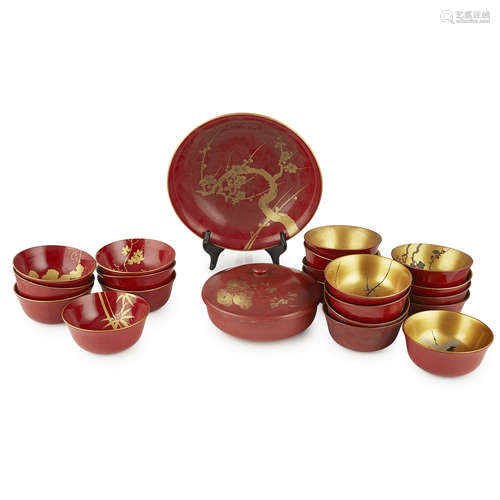 COLLECTION OF GOLD AND RED LACQUER ARTICLES