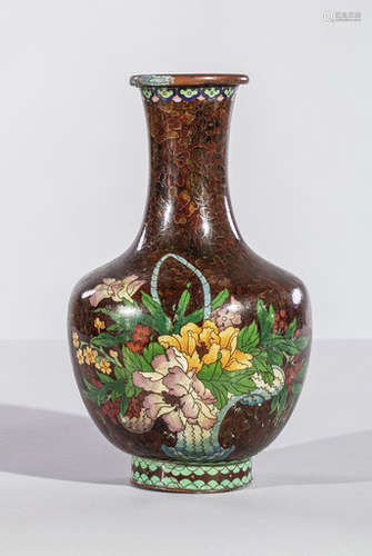 VASE en émaux cloisonné de Pékin à décor \nfloral. …