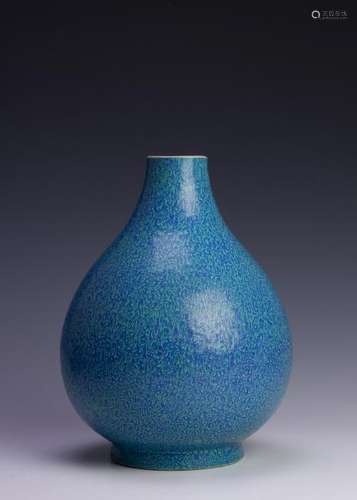 Imperial Robin Egg Blue Glazed Vase, Qianlong