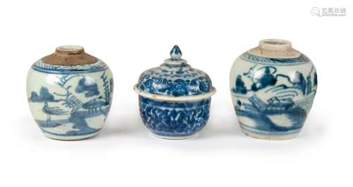 GROUP OF THREE CHINESE BLUE AND WHITE JARS