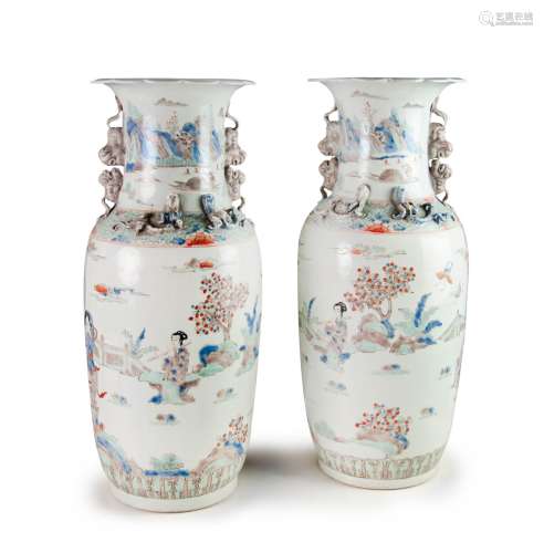 PAIR OF CHINESE FAMILLI ROSE VASES