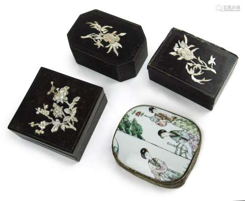 GROUP OF FOUR WOODEN AND PORCELAIN BOXES