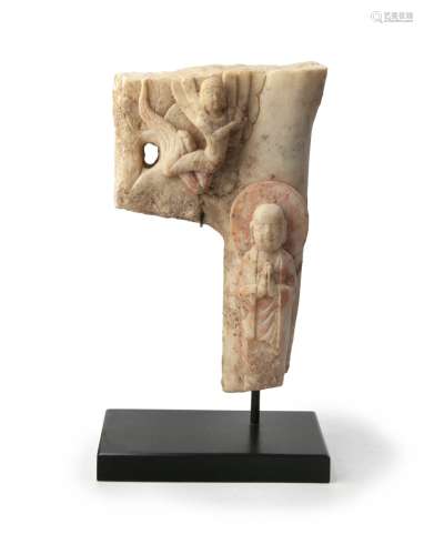 NORTHERN QI CARVED MARBLE FRAGMENT
