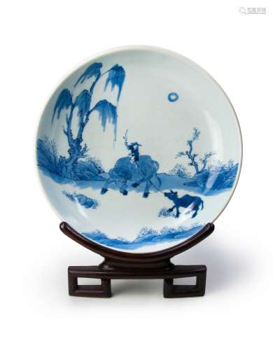 CHINESE BLUE AND WHITE DISH