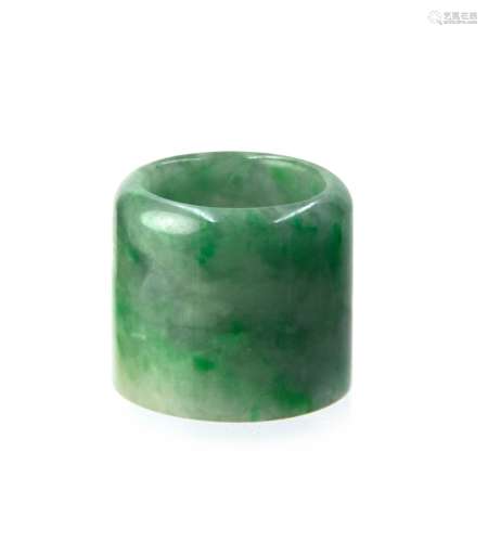 MOTTLED JADE ARCHER'S RING