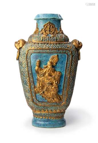 CHINESE PORCELAIN GILT BLUE VASE