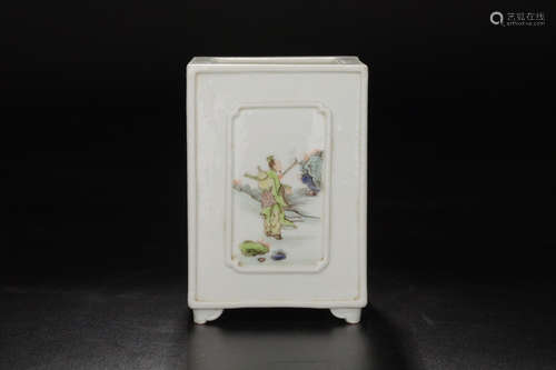 1912-1949, A STORY DESIGN PORCELAIN SQUARE BRUSH POT, THE REPUBLIC OF CHINA