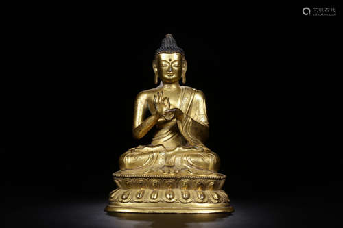 17-19TH CENTURY, A BUDDHA DESIGN GILT BRONZE ORNAMENT, QING DYNASTY