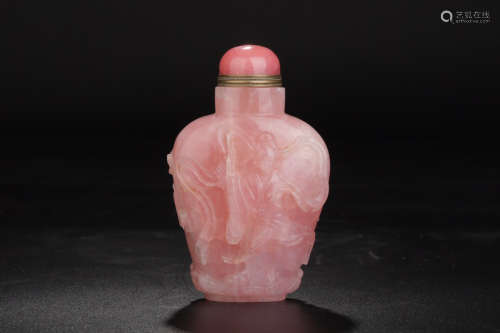 17-19TH CENTURY, A FLORAL PATTERN PINK CRYSTAL SNUFF BOTTLE, QING DYNASTY