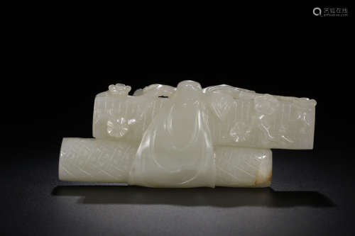17-19TH CENTURY, A FLORAL DESIGN HETIAN JADE ORNAMENT, QING DYNASTY