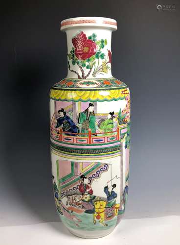 WUCAI VERTE ROULEAU PORCELAIN VASE