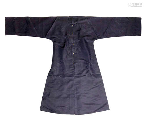 CHINESE MIDNIGHT BLUE SILK SURCOAT