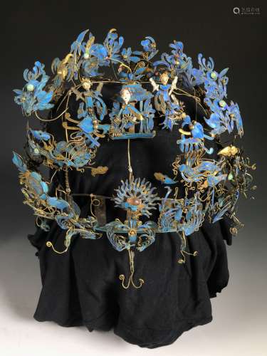 VERY ORNATE KINGFISHER FEATHER HEADDRESS W/ CORAL