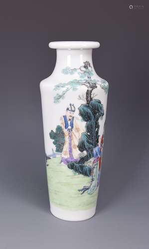 FAMILLE ROSE PORCELAIN VASE WITH MARK