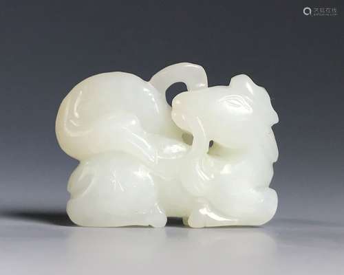 WHITE JADE TOGGLE DEER CRANE AND LINGZHI