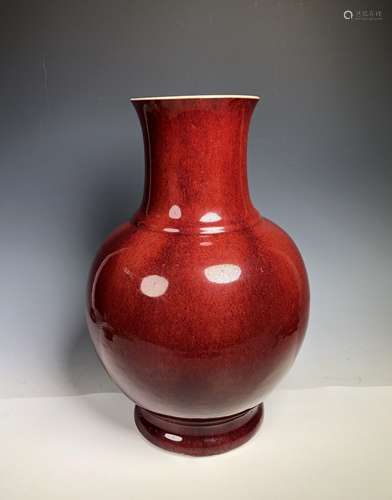 RED GLAZED PORCELAIN VASE