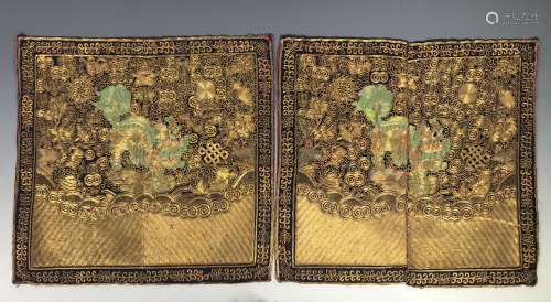 PAIR OF EMBROIDERED SILK RANK BADGES, TONGZHI