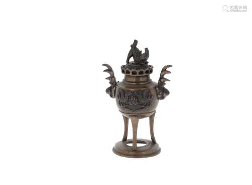 JAPON, XIXe siècle  Brûle parfum en bronze