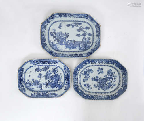CHINE, XVIIIe siècle  Ensemble de trois plats de forme octogonale