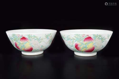PAIR OF IMPORTANT CHINESE FAMILLE ROSE PEACH BOWLS