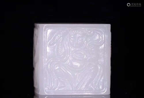 A HETIAN JADE CONG SHAPE PENDANT