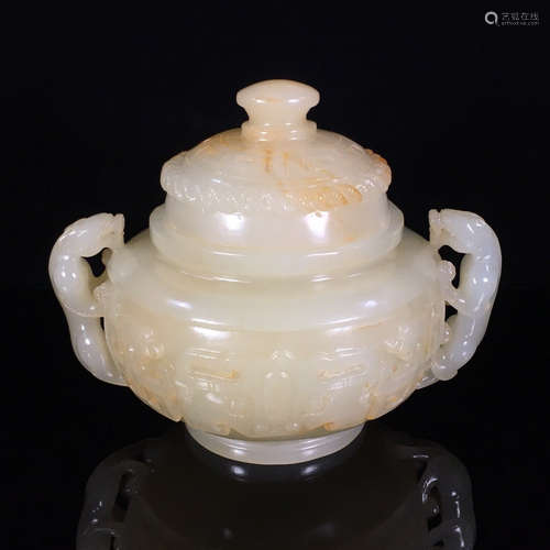 A FLORAL PATTERN HETIAN JADE STOVE