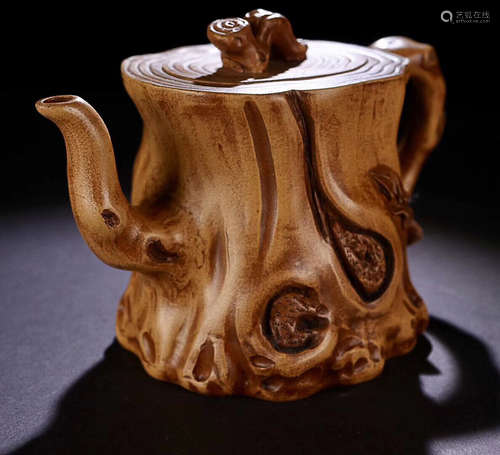 AN OLD TREE DESIGN CLAY TEAPOT