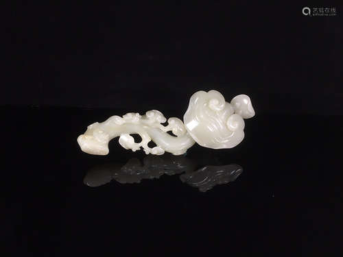 A RUYI DESIGN HETIAN JADE ORNAMENT