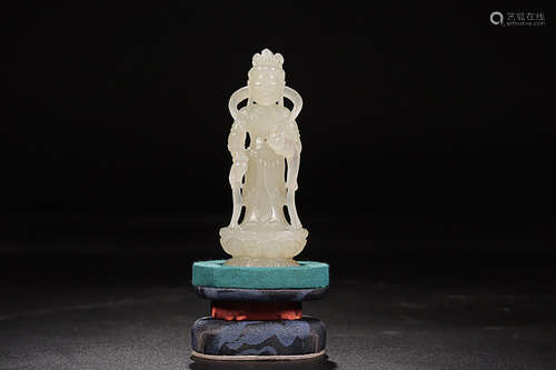 17-19TH CENTURY, A GUANYIN DESIGN HETIAN JADE FIGURE, QING DYNASTY